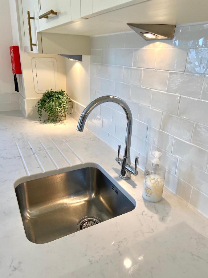 Monart Stylish City Centre Apartment, 2 Bed, Sleeps 6 بيرث المظهر الخارجي الصورة